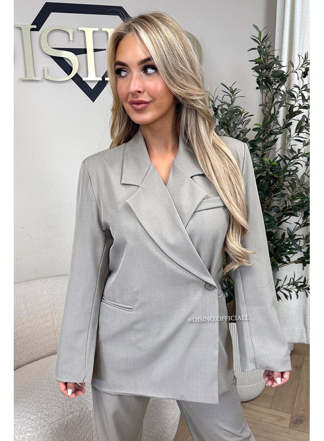 TAUPE - 'MAEVA BLAZER SET' - OVERSIZED BOYFRIEND BLAZER + PANTALON SET