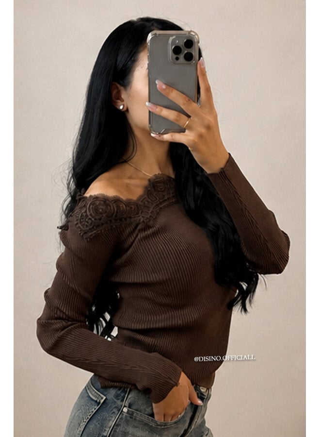 CHOCO - 'FIFI TOP' - LONGSLEEVE LACE DETAIL OFF SHOULDER TOP