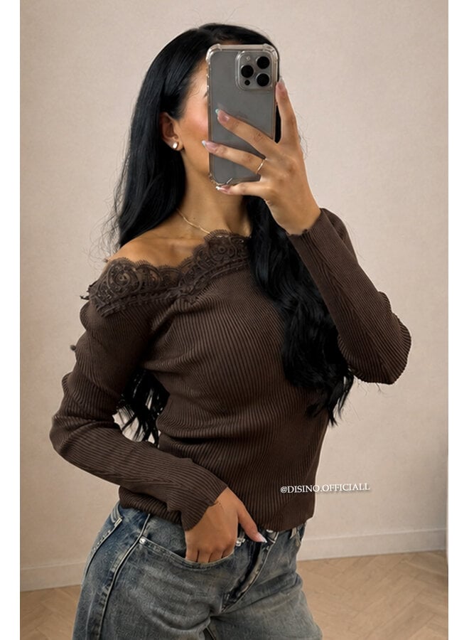CHOCO - 'FIFI TOP' - LONGSLEEVE LACE DETAIL OFF SHOULDER TOP