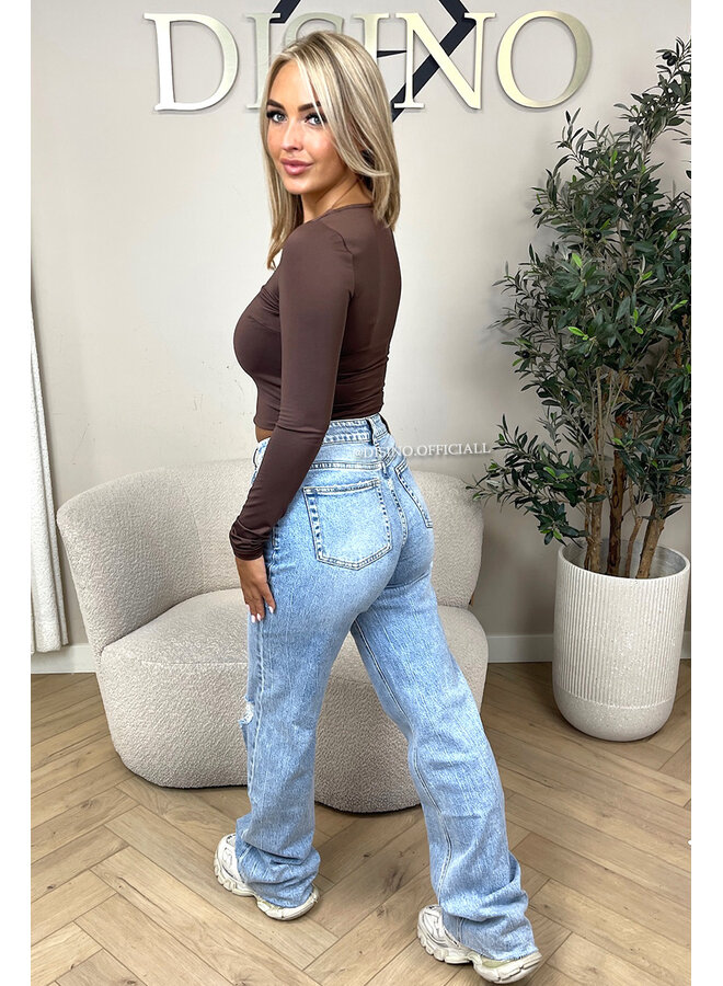 CHOCO - 'KIMMSS CROPPED TOP' - PERFECT FIT V-NECK LONG SLEEVE TOP