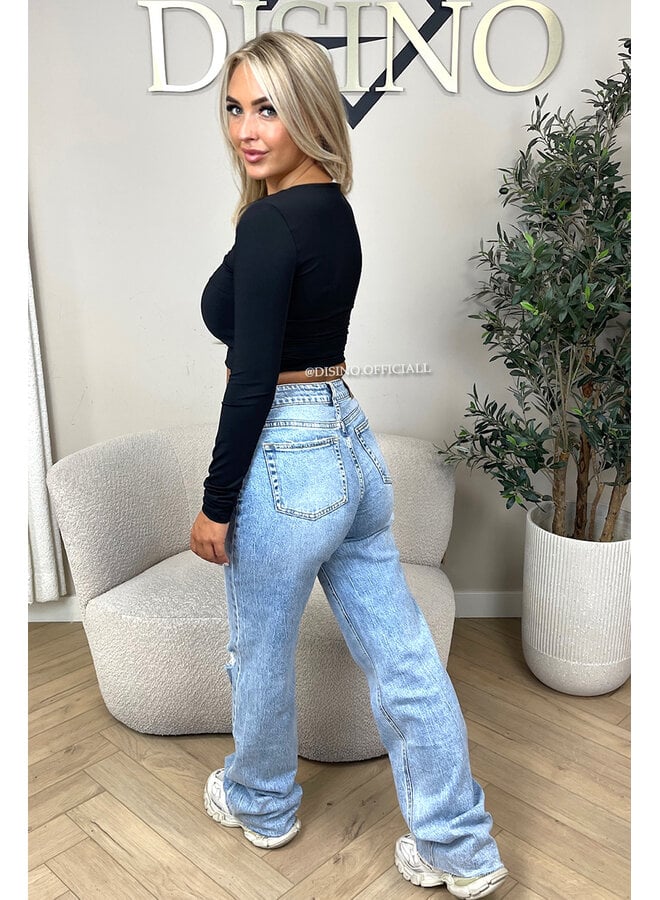 BLACK - 'KIMMSS CROPPED TOP' - PERFECT FIT V-NECK LONG SLEEVE TOP