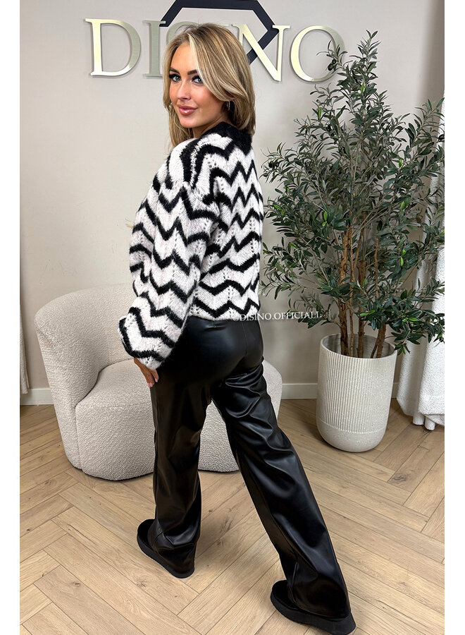 BLACK - 'ZIGZAG KNIT' - PREMIUM QUALITY OVERSIZED ZIGZAG KNIT