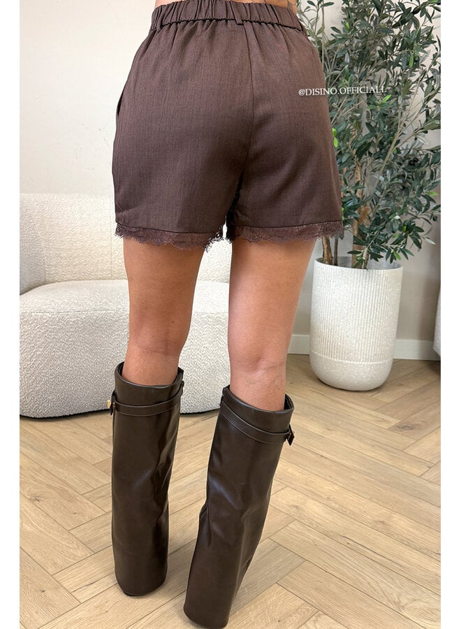 CHOCO - 'LOUÉ SET' - LACE DETAILS CROPPED BLAZER + SHORT SET