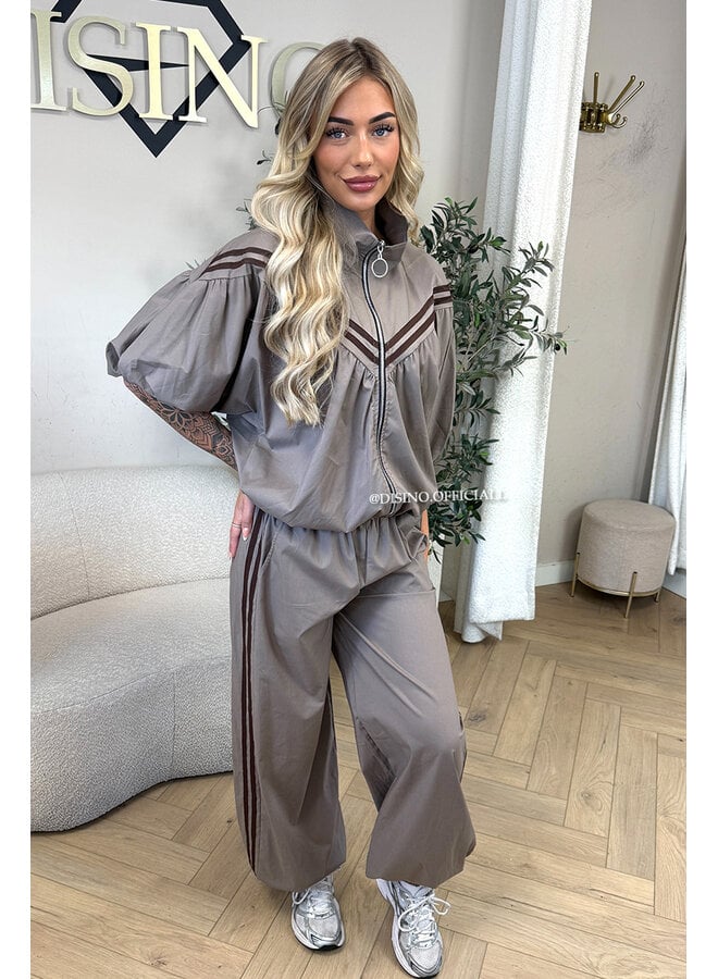 TAUPE - 'ADRIA SET' - STRIPED JACKET + JOGGER SET