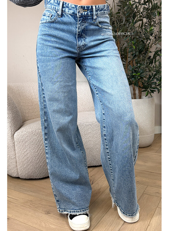 BLUE - 'LEXIE JEANS' - WAIST DETAIL PERFECT STRETCH BAGGY JEANS
