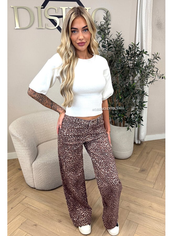ECRU - 'ILAYDA SHORTSLEEVE' - SNATCHED BELL SLEEVE KNIT TOP