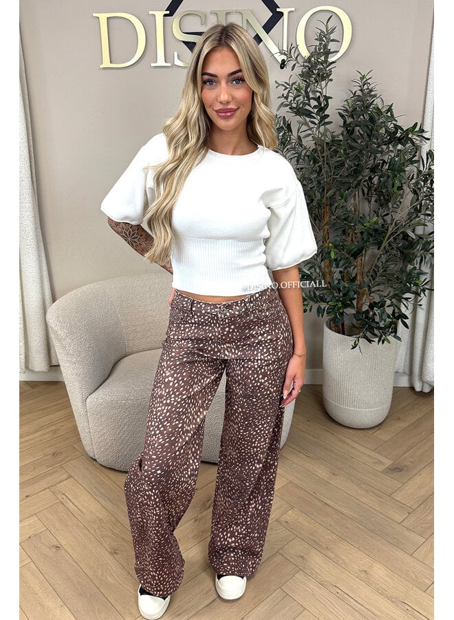 ECRU - 'ILAYDA SHORTSLEEVE' - SNATCHED BELL SLEEVE KNIT TOP