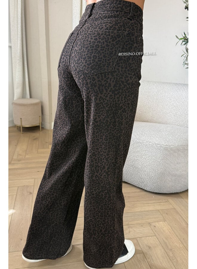 CHOCO - 'LEONA JEANS' - SUPER STRETCH LEOPARD PRINT WIDE LEG JEANS [REGULAR]