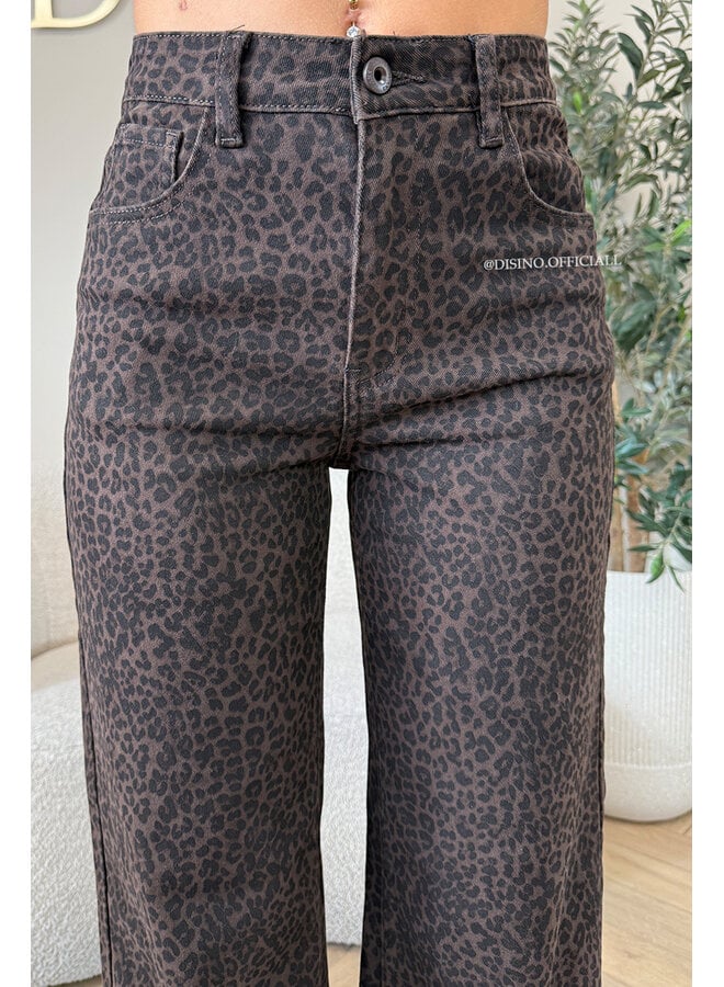 CHOCO - 'LEONA JEANS' - SUPER STRETCH LEOPARD PRINT WIDE LEG JEANS [REGULAR]