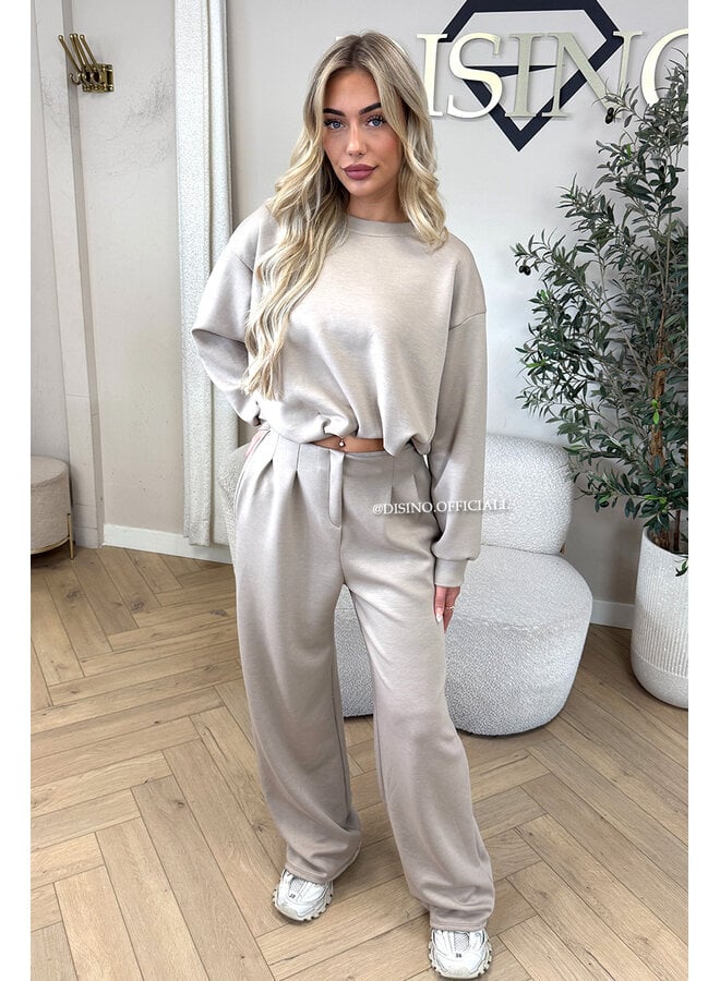 BEIGE - 'ALBA SET' - OVERSIZED CROPPED SWEATER + PANTS TWO PIECE SET