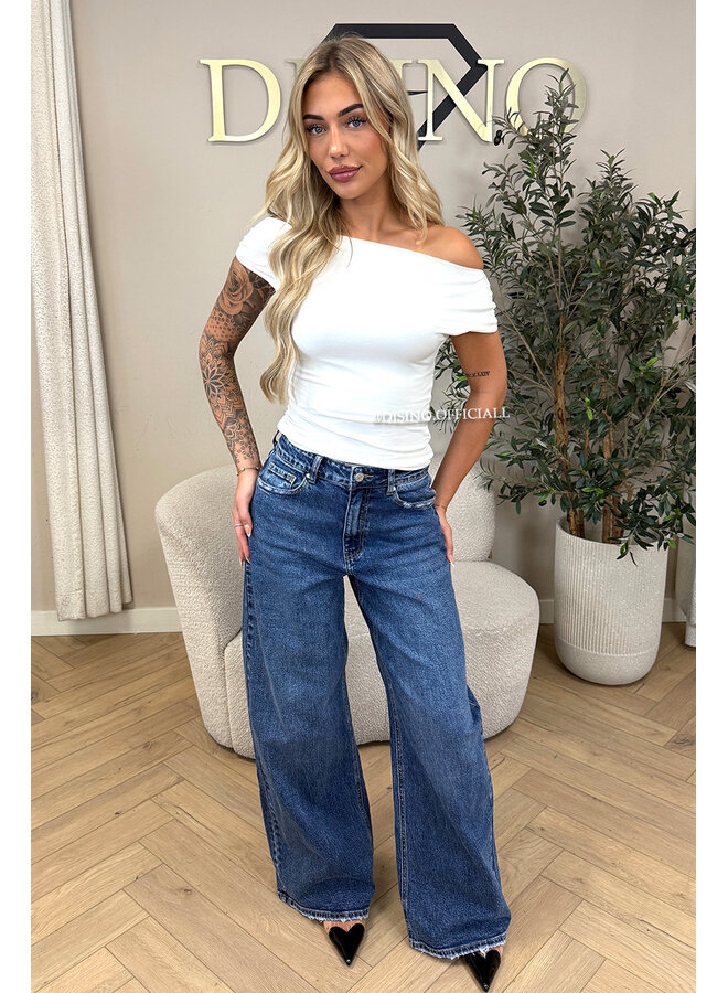 WHITE - 'MIREYA TOP' - ONE SHOULDER STRETCHY TOP