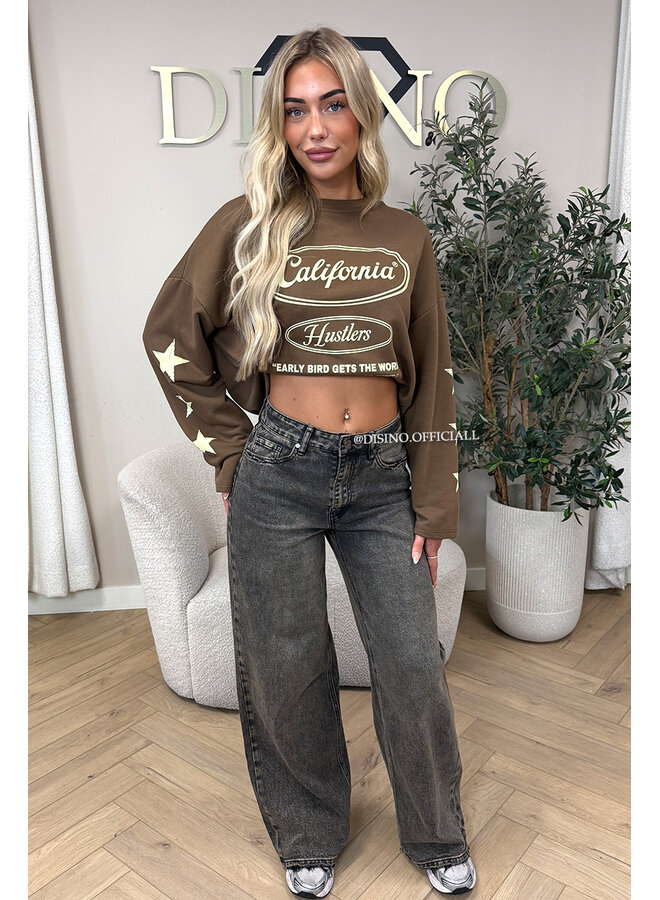 CAMEL - 'CALIFORNIA HUSTLER' - OVERSIZED LONGSLEEVE TOP