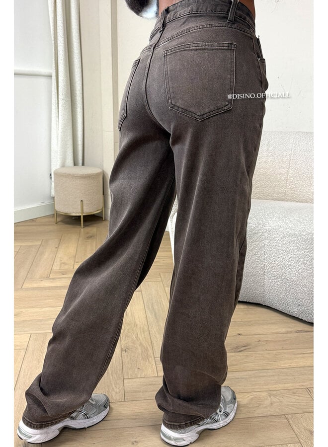 WASHED CHOCO - 'SIENA JEANS' - TALL STRETCH BALLOON LEG JEANS