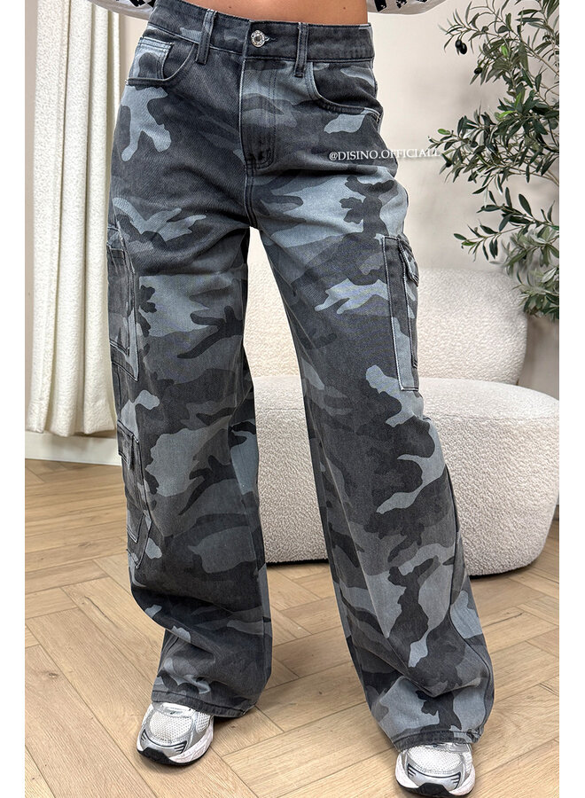 GREY - 'MARLEY JEANS' - PERFECT DENIM CARGO CAMO JEANS