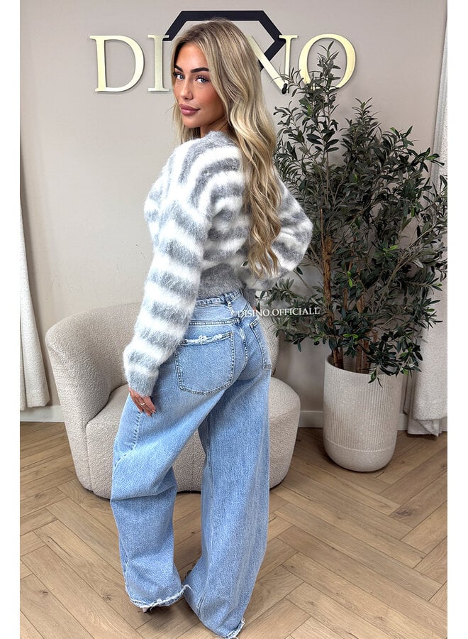 GREY/WHITE - 'NOELIA CROPPED' - CROPPED FLUFFY MOHAIR STRIPED KNIT