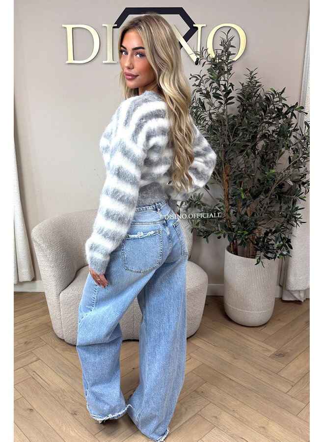 GREY/WHITE - 'STRIPED NOELIA CROPPED' - CROPPED FLUFFY MOHAIR STRIPED KNIT