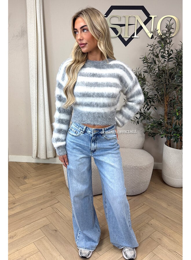 GREY/WHITE - 'NOELIA CROPPED' - CROPPED FLUFFY MOHAIR STRIPED KNIT