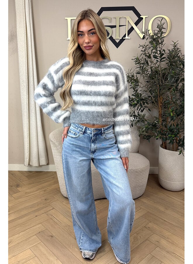 GREY/WHITE - 'NOELIA CROPPED' - CROPPED FLUFFY MOHAIR STRIPED KNIT