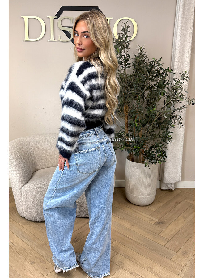 NAVY/WHITE - 'NOELIA CROPPED' - CROPPED FLUFFY MOHAIR STRIPED KNIT