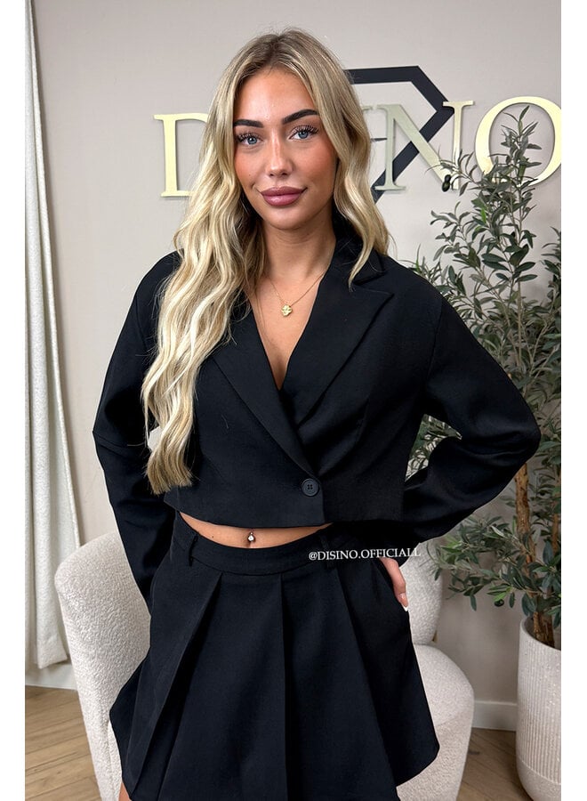 BLACK - 'JUSTINE SET' - CROPPED BLAZER + PLISSE SKORT SET