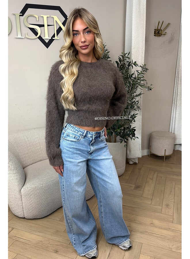 TAUPE - ' NOELIA CROPPED' - FLUFFY CROPPED KNIT