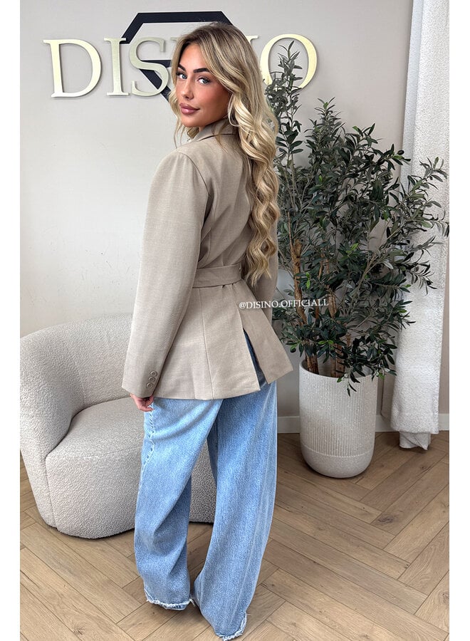 TAUPE – ‘ADÈLE BLAZER’ – CLASSY BELTED TAILORED BLAZER