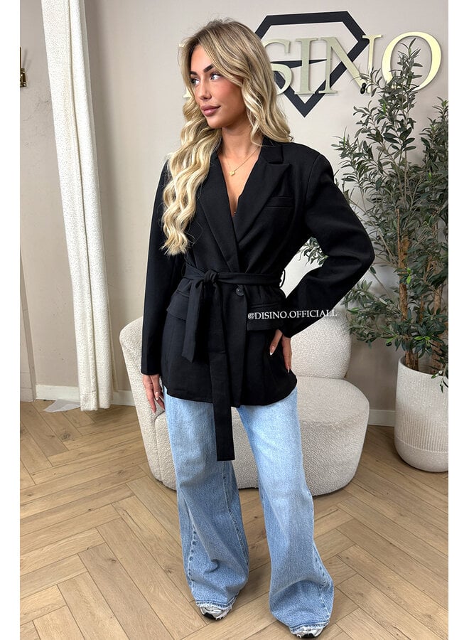 BLACK – ‘ADÈLE BLAZER’ – CLASSY BELTED TAILORED BLAZER