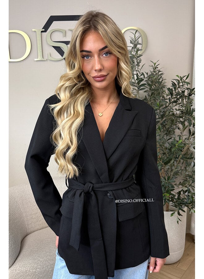 BLACK – ‘ADÈLE BLAZER’ – CLASSY BELTED TAILORED BLAZER