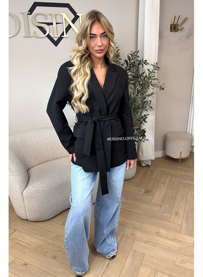 BLACK – ‘ADÈLE BLAZER’ – CLASSY BELTED TAILORED BLAZER