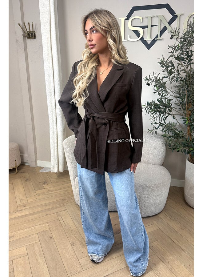 CHOCO – ‘ADÈLE BLAZER’ – CLASSY BELTED TAILORED BLAZER