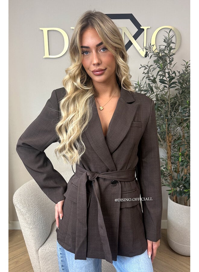 CHOCO – ‘ADÈLE BLAZER’ – CLASSY BELTED TAILORED BLAZER