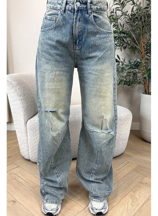 BLUE - 'MONICA JEANS' - RIPPED KNEE VIRAL STRETCH BARREL JEANS