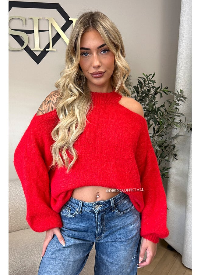 RED - 'MAËLLE KNIT' - CUT-OUT OVERSIZED KNIT