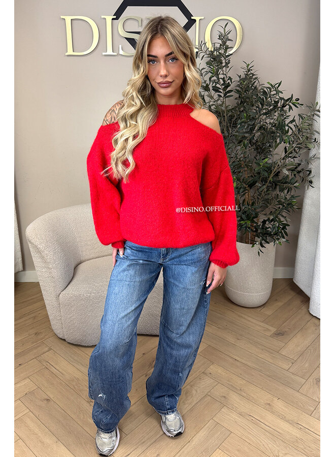 RED - 'MAËLLE KNIT' - CUT-OUT OVERSIZED KNIT