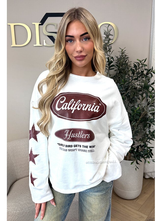 WHITE/CHOCO - 'CALIFORNIA HUSTLER' - OVERSIZED LONGSLEEVE TOP