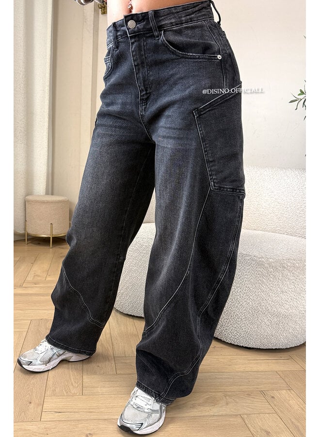 BLACK - 'BALVIN JEANS' - SUPER STRETCH VIRAL BALLOON CARGO LEG JEANS