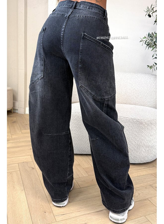 BLACK - 'BALVIN JEANS' - SUPER STRETCH VIRAL BALLOON CARGO LEG JEANS