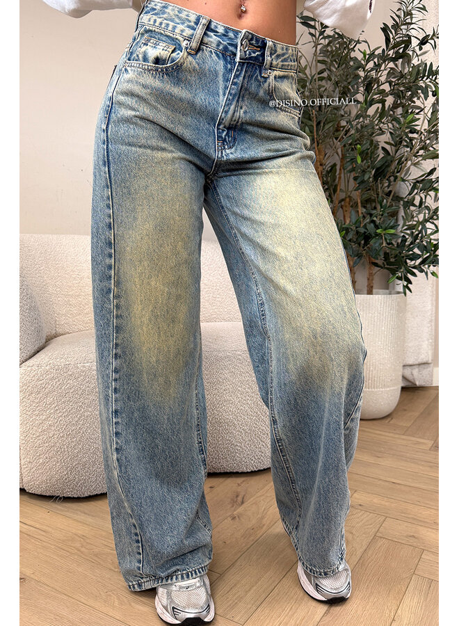 DIRTY BLUE - 'LEATHER POCKET JEANS' - VIRAL LEATHER POCKET BAGGY JEANS - NO STRETCH