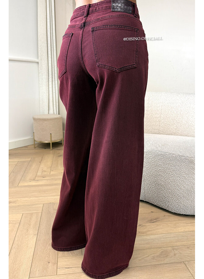 BURGUNDY - 'MANILA JEANS' - BAGGY FIT STRETCH JEANS