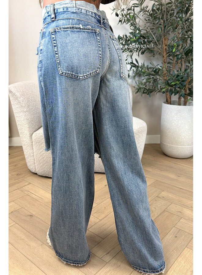 DARK BLUE – ‘BILBAO JEANS’ – RIPPED KNEE FOLDED WAISTBAND WIDE LEG JEANS