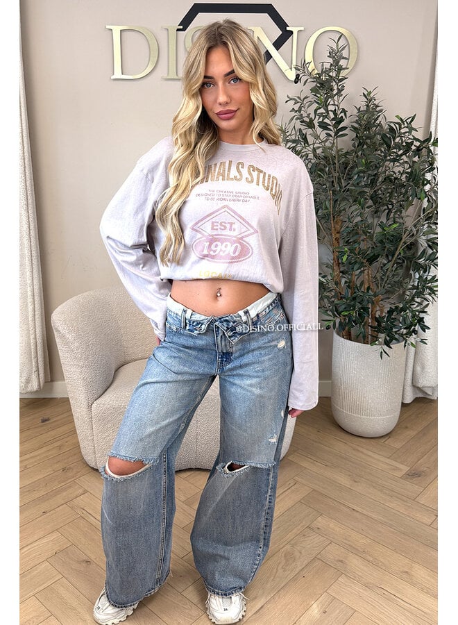 TAUPE - 'HAILEY LONGSLEEVE' - OVERSIZED ORIGINALS STUDIO LONGSLEEVE TOP
