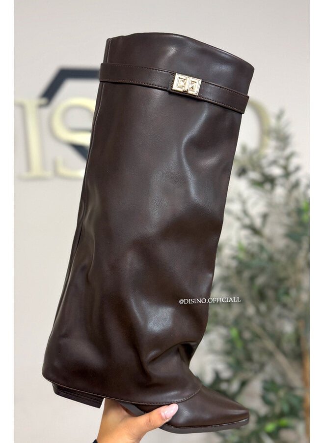 CHOCO - 'LEATHER STEFFI BOOTS' - VIRAL SHORT SHARK BOOTS