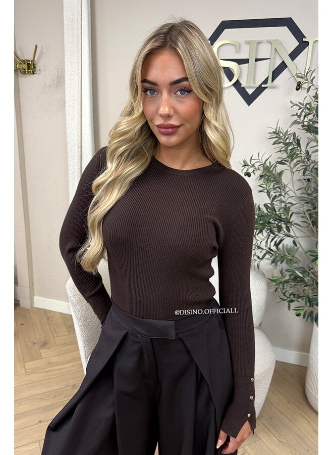 CHOCO - 'LIZA TOP' - PREMIUM SOFT GOLD BUTTON SLEEVE TOP