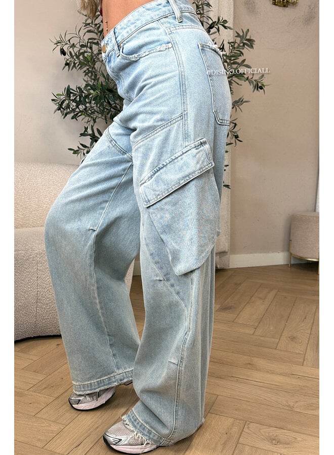 LIGHT BLUE – ‘OSAKA JEANS’ – UTILITY POCKET BAGGY JEANS