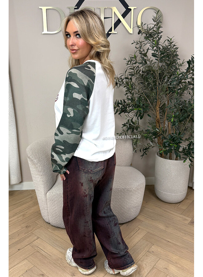 BURGUNDY - 'ATHLETIC LEAGUE' - OVERSIZED CAMO SLEEVES LONGSLEEVE SWEATER