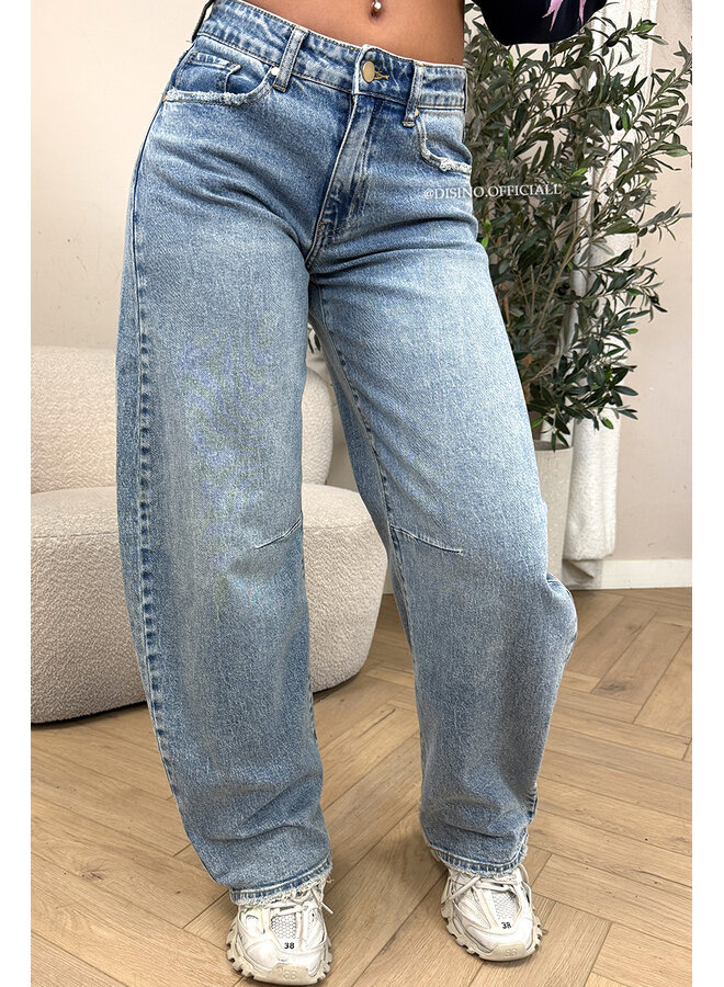 LIGHT BLUE - 'WALES JEANS' - STRETCH VIRAL BALLOON JEANS