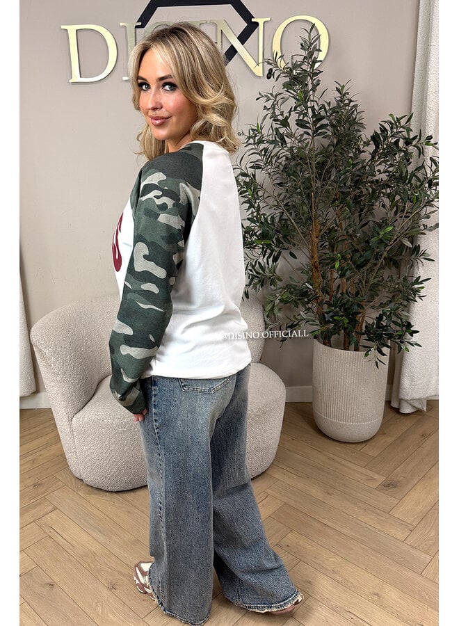 BURGUNDY - 'STAY PROGRESSED' - OVERSIZED CAMO SLEEVES LONGSLEEVE SWEATER