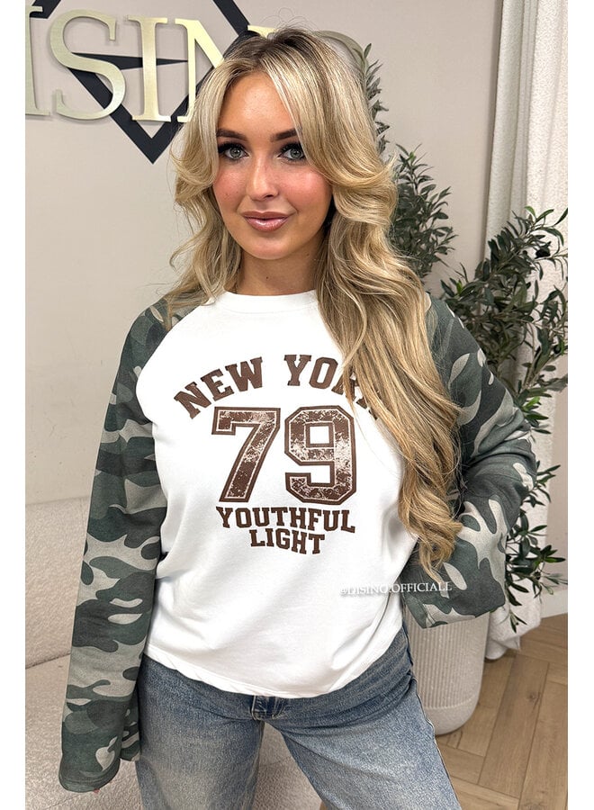 CHOCO - 'NEW YORK '79' - OVERSIZED CAMO SLEEVES LONGSLEEVE SWEATER