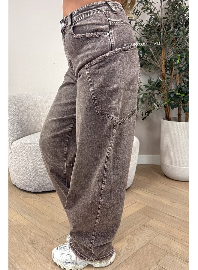 WASHED TAUPE - 'BALLOON CARGO JEANS' - STRETCH VIRAL BALLOON LEG JEANS