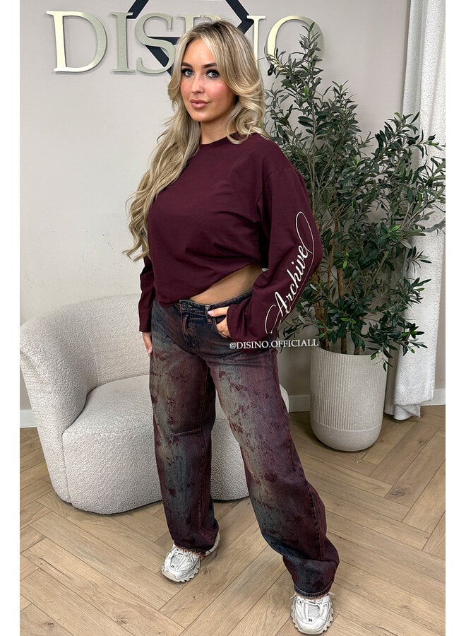 BURGUNDY - 'SIGNATURE LONGSLEEVE' - PRINTED SLEEVES LONGSLEEVE TOP